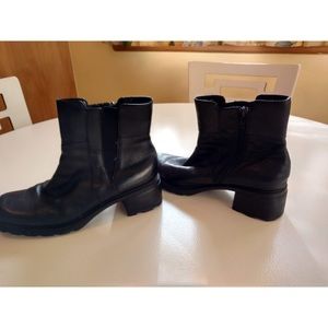 Daley black leather boots